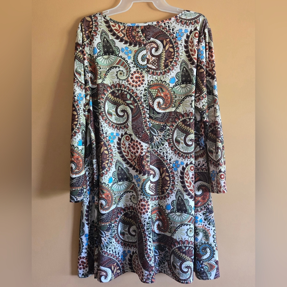 Enmain Paisley Top or Dress, 2XL (PTP=23") - Picture 4 of 4